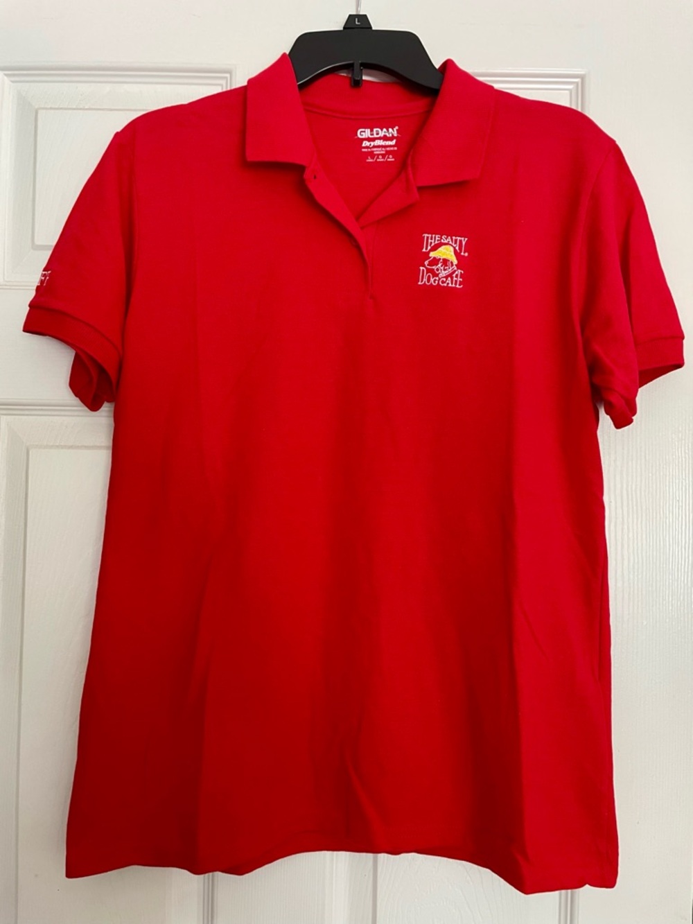 NWOT Salty Dog Cafe Staff Red Polo Shirt with Embroidered Logo women’s size L